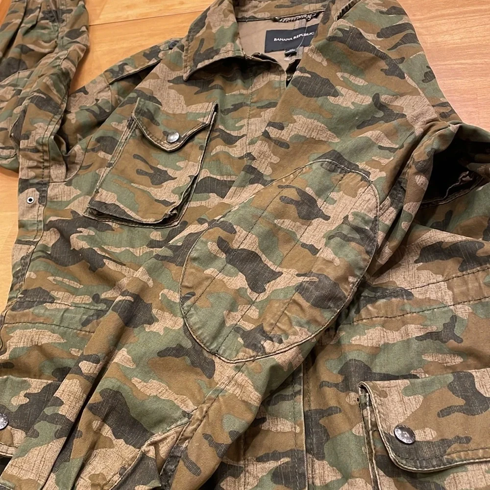 Banana Republic Men’s Army Camo 4 Pocket Jacket Medium Button Down Military Coat